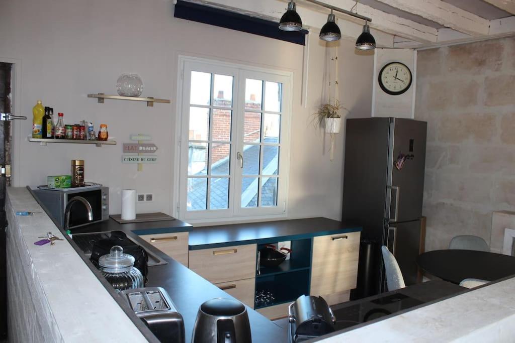 Charmant Duplex Rue Colbert Apartamento Tours Exterior foto