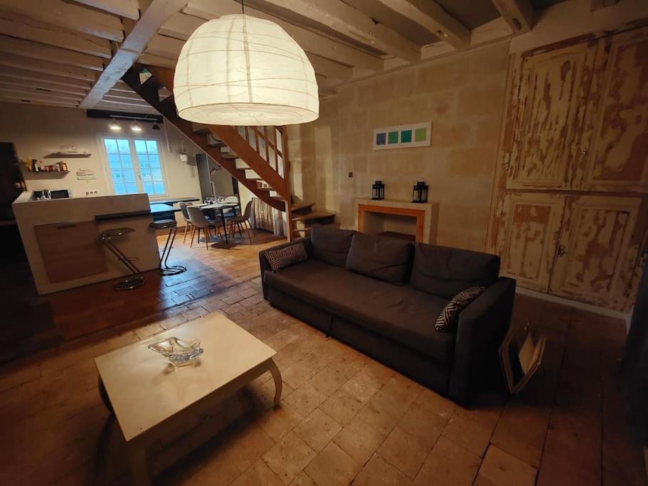 Charmant Duplex Rue Colbert Apartamento Tours Exterior foto