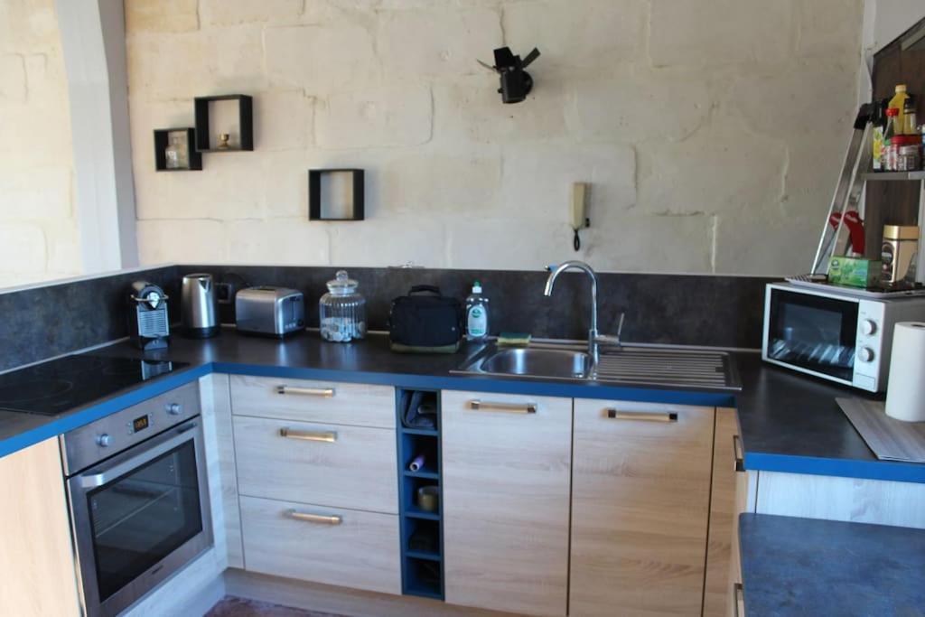 Charmant Duplex Rue Colbert Apartamento Tours Exterior foto